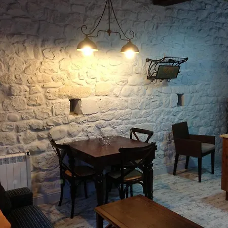 Rurales La De Piedra Apartment *